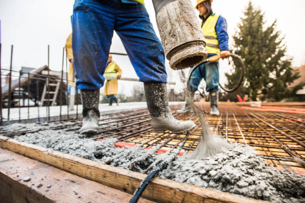 Best Custom Concrete Contractor  in Gun Barrel City, TX